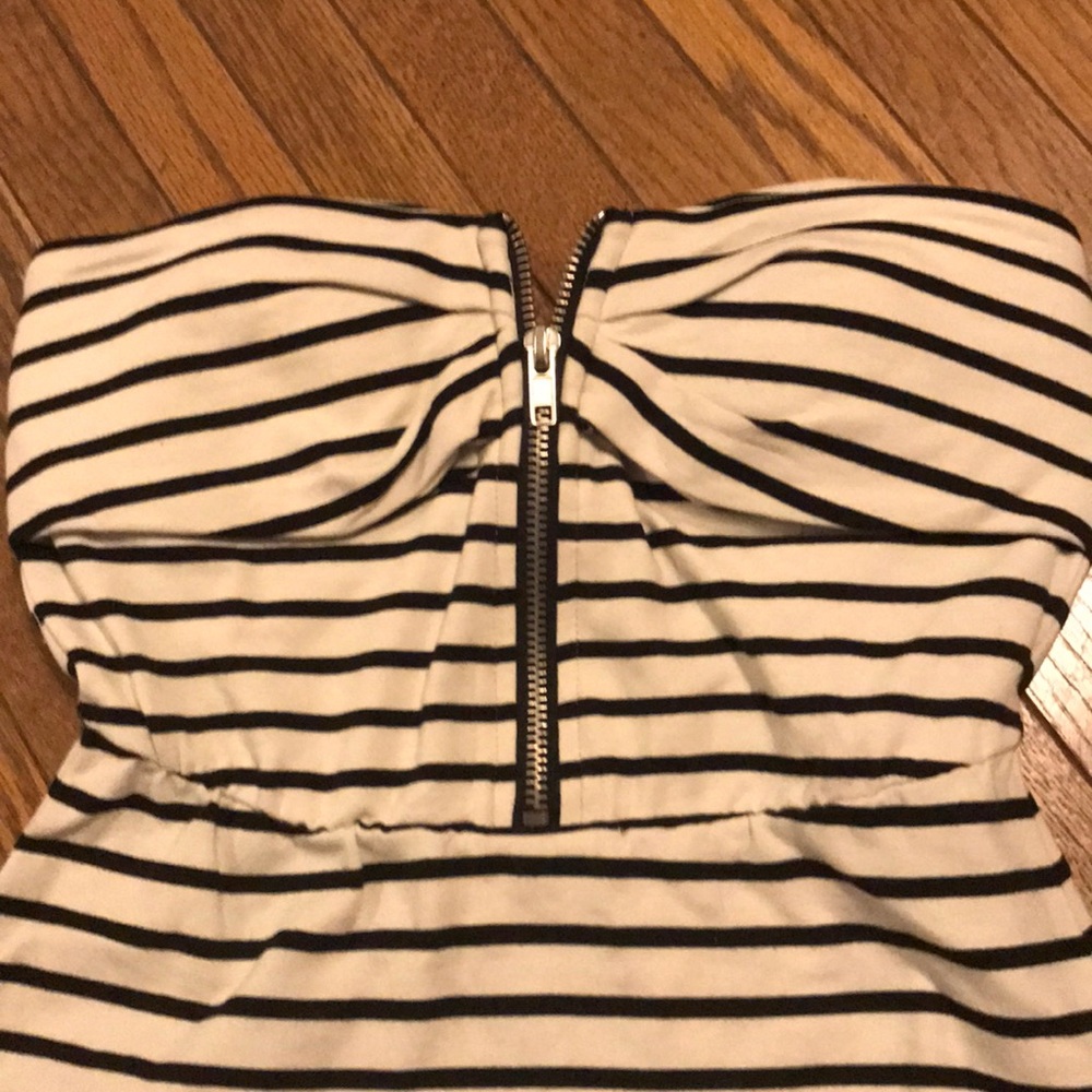 Mini dress - Picture 2 of 3